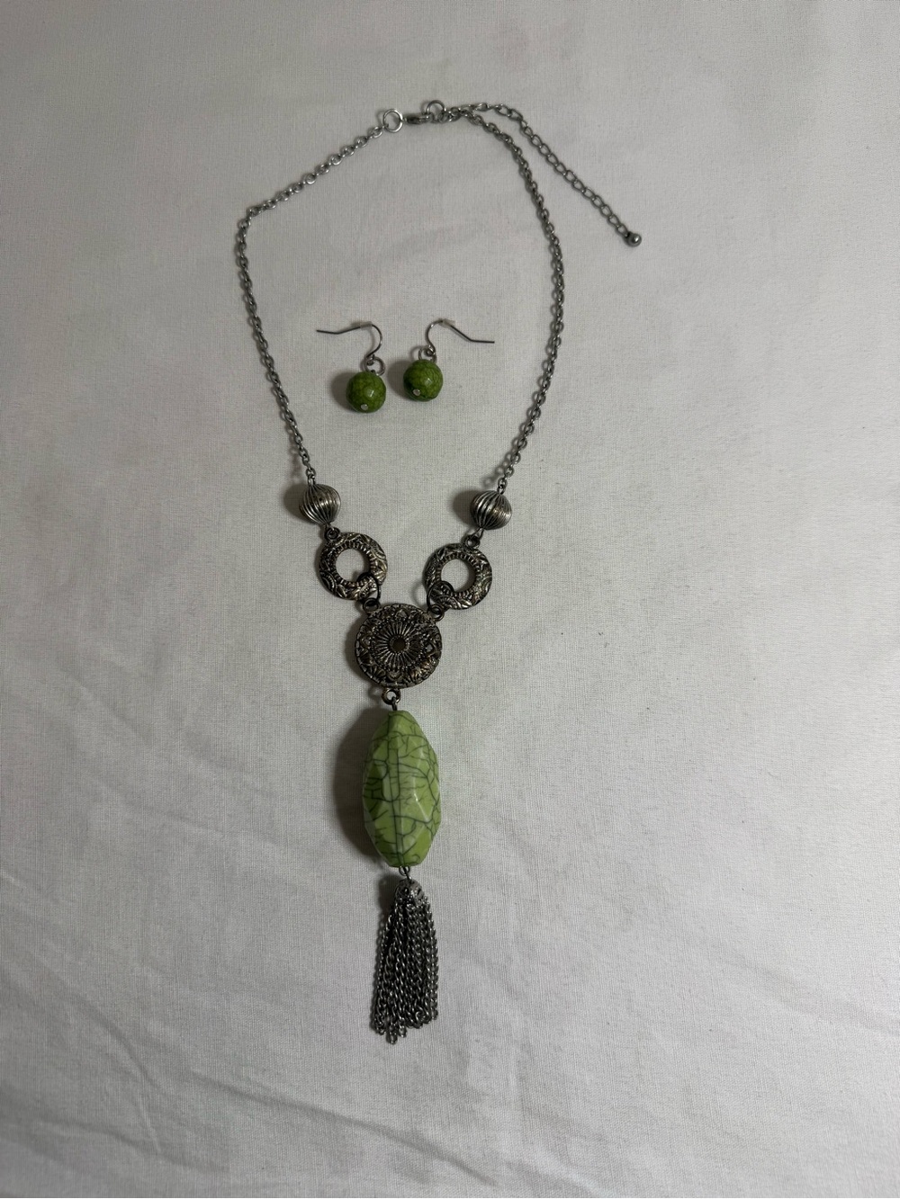 Boho Green Crackle Bead Tassel Statement Necklace & Earrings Set Silver-Tone